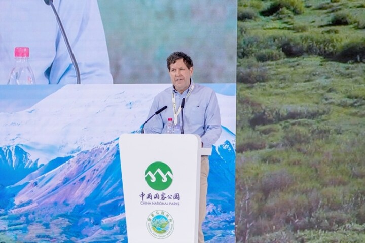     世界自然保护联盟科技委员会委员、美国国家科学院院士、明尼苏达大学教授 斯蒂芬·波拉斯基