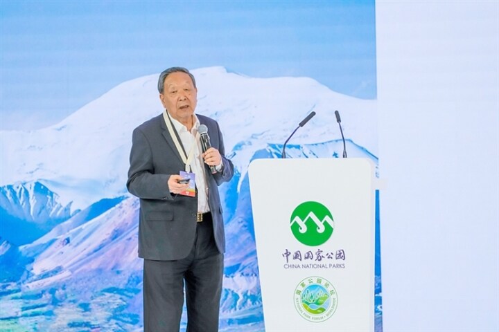     中国科学院院士、中国工程院院士、武汉大学教授、国家公园监测首席专家 李德仁