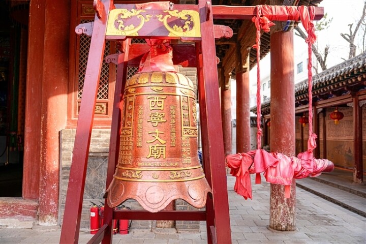 海龙 摄